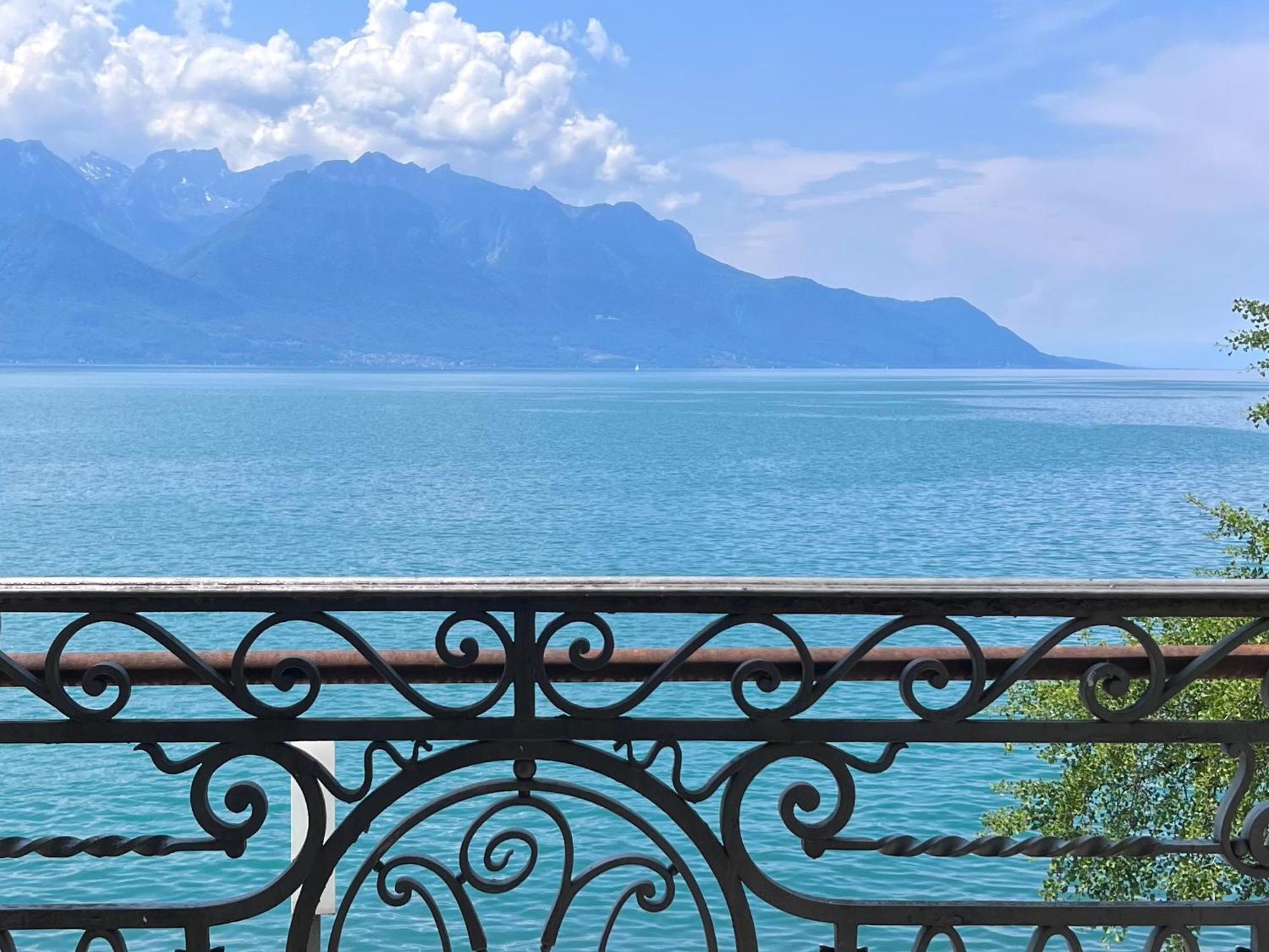 Montreux Riviera Suite Waterfront 3 Bedrooms Private Parking Bagian luar foto